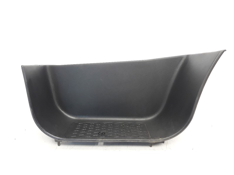 Recambio de estribos laterales para iveco daily furgón 2.3 diesel referencia OEM IAM 5801869288  