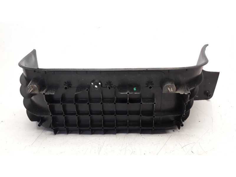 Recambio de estribos laterales para iveco daily furgón 2.3 diesel referencia OEM IAM 5801869288  