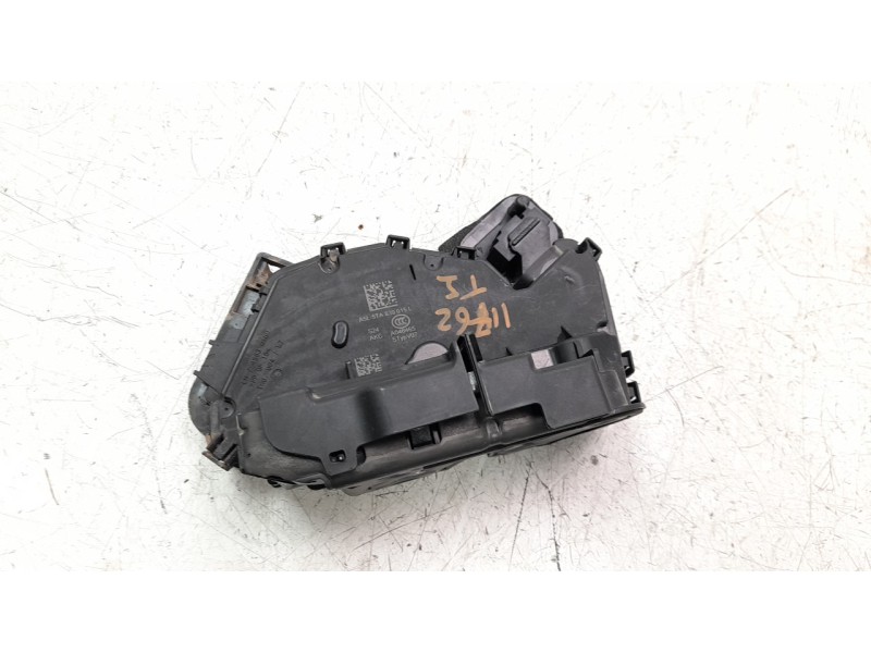 Recambio de cerradura puerta trasera izquierda para volkswagen golf viii lim. (cd1) life referencia OEM IAM 5TA839015L  
