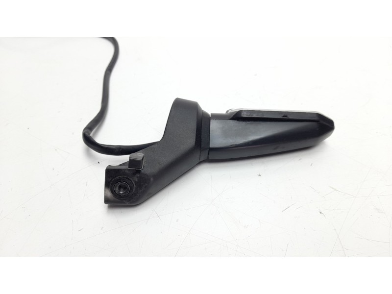 Recambio de piloto trasero izquierdo para honda cb 1000 r cb 1000r referencia OEM IAM 33650MKJD01  