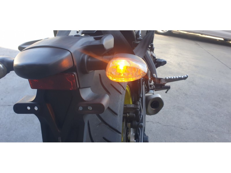 Recambio de piloto trasero derecho para yamaha mt-07 mt-07 referencia OEM IAM 1WS8334000  