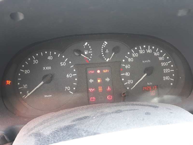 renault clio ii fase i (b/cbo) del año 2000