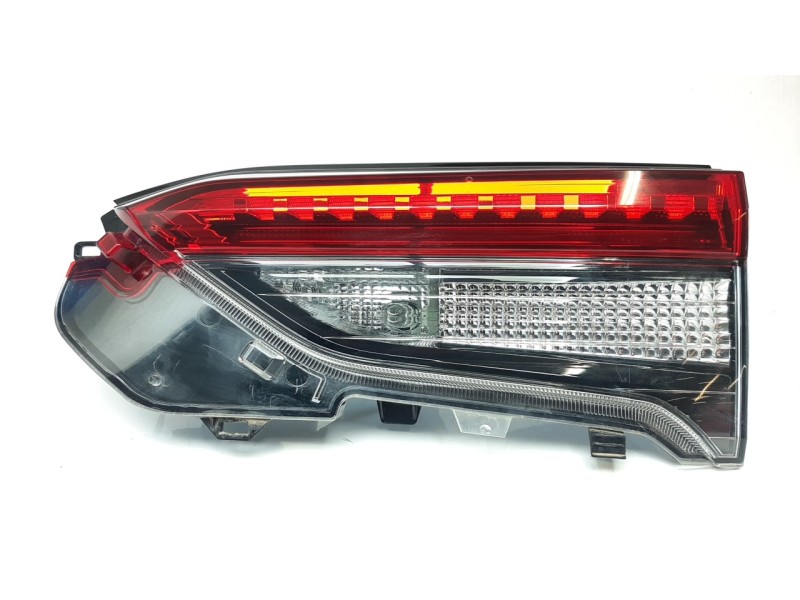 Recambio de piloto trasero derecho interior para toyota rav4 hybrid 4x2 advance referencia OEM IAM 8158042151  