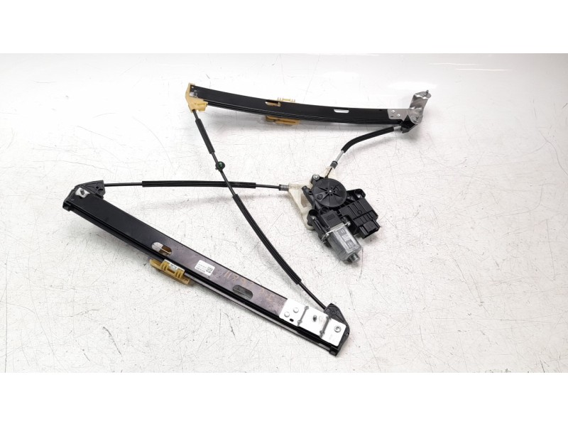 Recambio de elevalunas delantero izquierdo para volkswagen polo advance referencia OEM IAM 2G4837461B  
