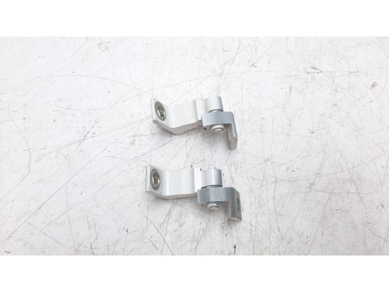 Recambio de retenedor puerta para seat leon (5f1) 1.2 tsi referencia OEM IAM 8X4833406A  
