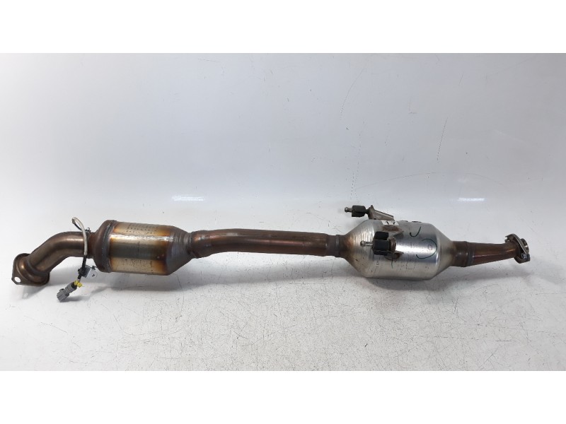 Recambio de catalizador para toyota corolla (e21) referencia OEM IAM 30T36STI  