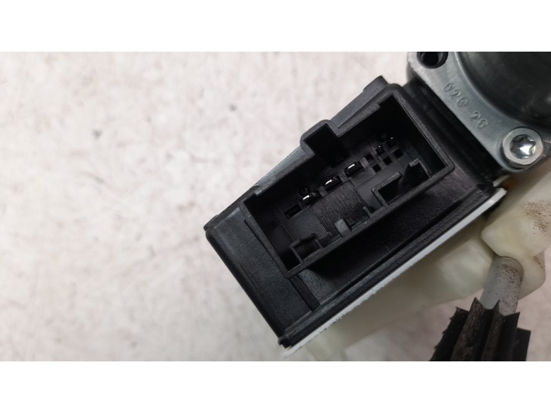 Recambio de elevalunas trasero derecho para volkswagen polo advance referencia OEM IAM 2G6839462C  