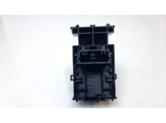 Recambio de mando elevalunas delantero derecho para toyota rav4 hybrid 4x2 advance referencia OEM IAM 193335   2