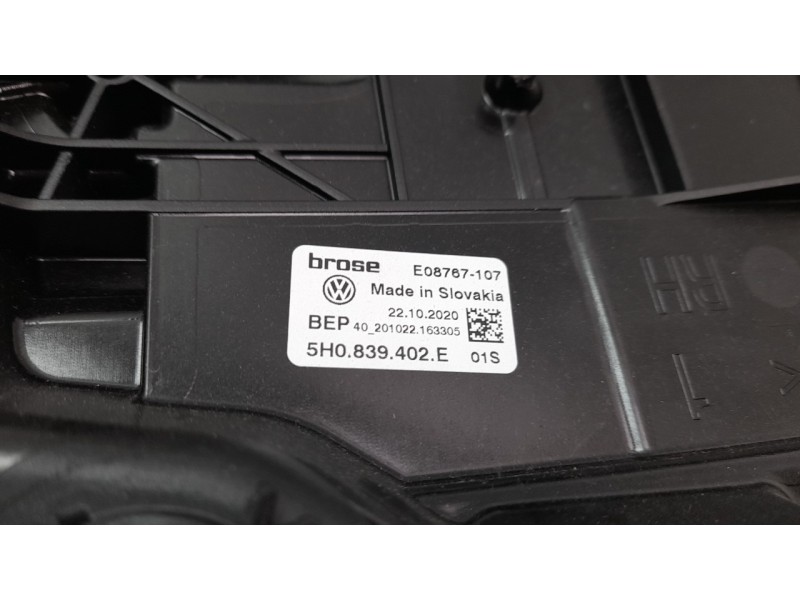 Recambio de elevalunas trasero derecho para volkswagen golf viii lim. (cd1) life referencia OEM IAM 5H0839402E  