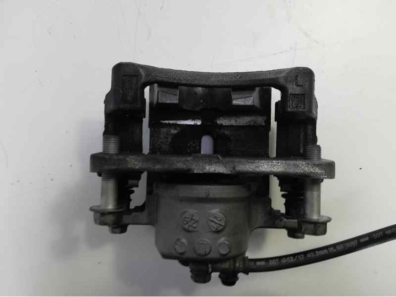 Recambio de pinza de freno delantera izquierda para toyota lexus ct 200h referencia OEM IAM   