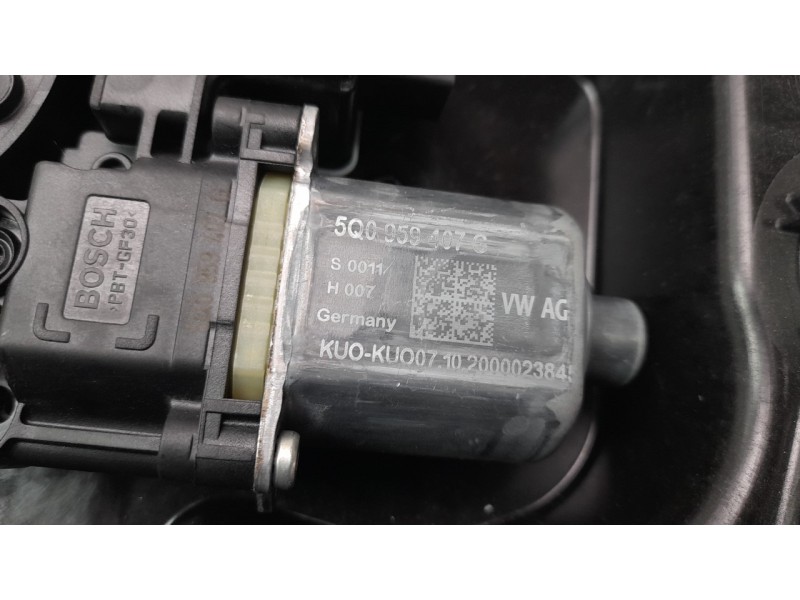 Recambio de elevalunas trasero derecho para volkswagen golf viii lim. (cd1) life referencia OEM IAM 5H0839402E  