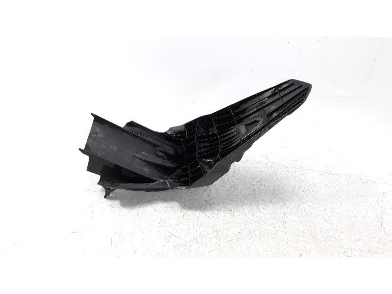 Recambio de guardabarros trasero para honda forza 125 forza 125 referencia OEM IAM 80101K40A00  