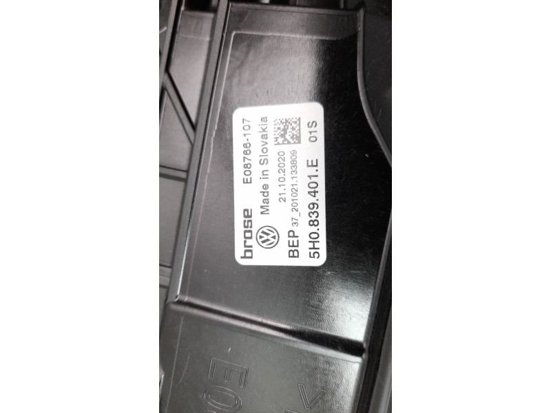 Recambio de elevalunas trasero izquierdo para volkswagen golf viii lim. (cd1) life referencia OEM IAM 5H0839401E  