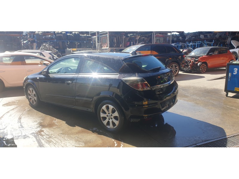 opel astra gtc del año 2008