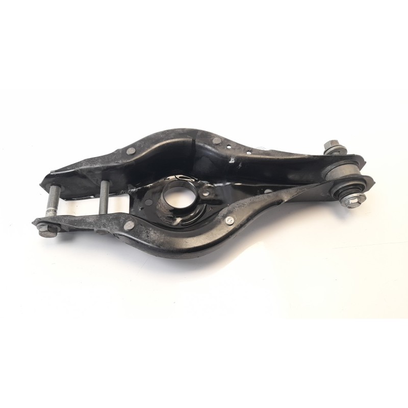 Recambio de brazo suspension inferior trasero izquierdo para bmw serie 3 lim. (f30) 2.0 16v turbodiesel referencia OEM IAM 33326