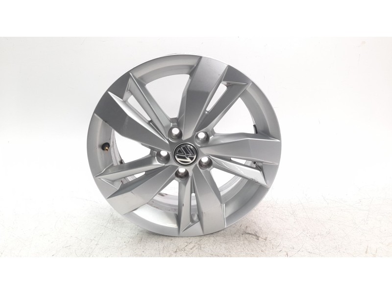 Recambio de llanta para volkswagen polo advance referencia OEM IAM 2G0601025N  