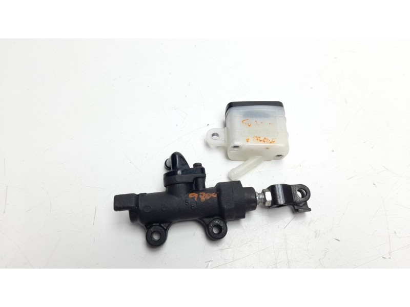 Recambio de bomba freno para honda cb 1000 r cb 1000r referencia OEM IAM 43510MKJD01  