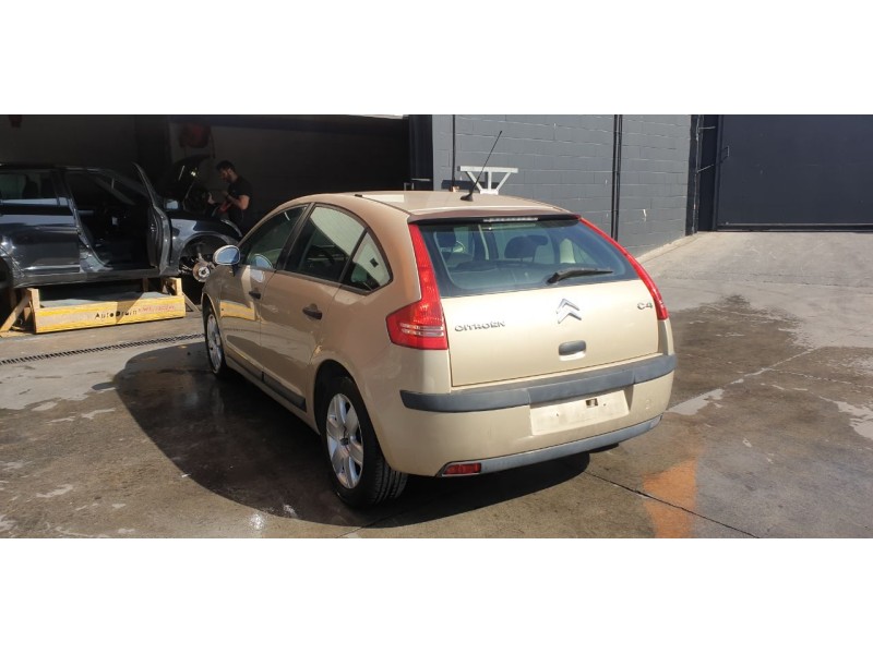 citroen c4 berlina del año 2006