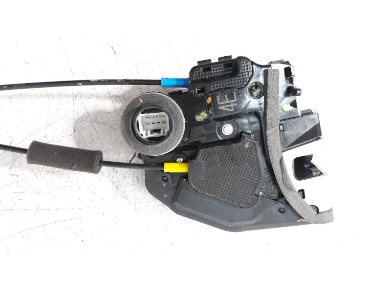 Recambio de cerradura puerta trasera izquierda para toyota corolla (e21) referencia OEM IAM 6906002580  