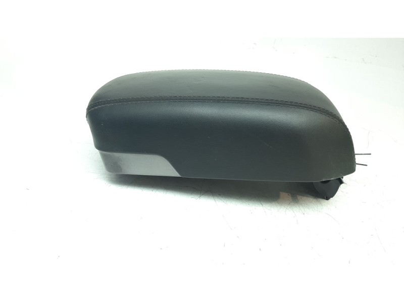 Recambio de apoyabrazos central para hyundai ix35 1.7 crdi cat referencia OEM IAM 846602S200RMS  