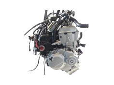 MOTOR COMPLETO PC43E 77 CV 