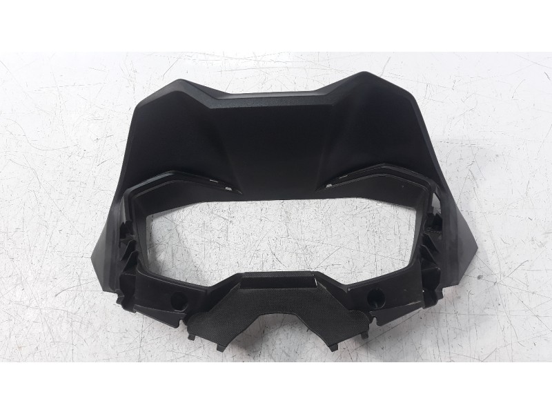 Recambio de moldura para honda forza 125 forza 125 referencia OEM IAM 64337K0BT000  