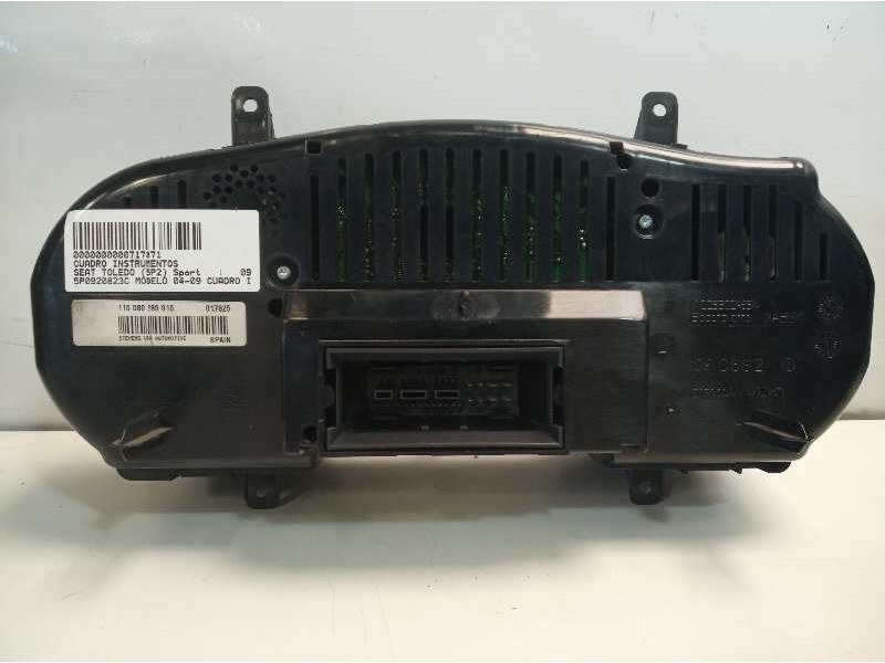 Recambio de cuadro instrumentos para seat toledo (5p2) sport referencia OEM IAM 5P0920823C 110080280010 