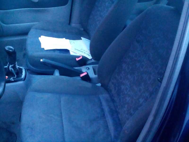 skoda octavia berlina (1u2) del año 2000