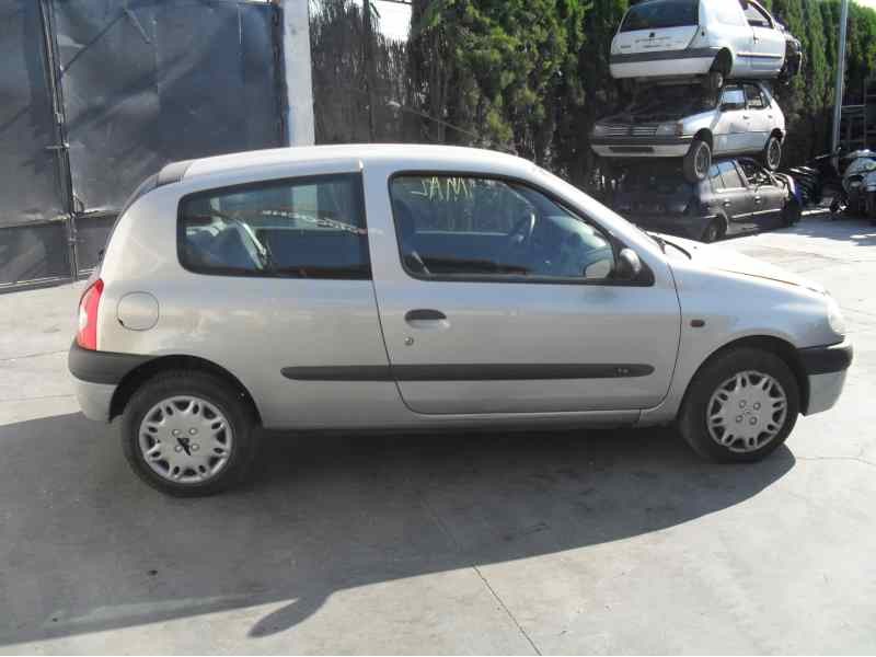 renault clio ii fase i (b/cbo) del año 2000