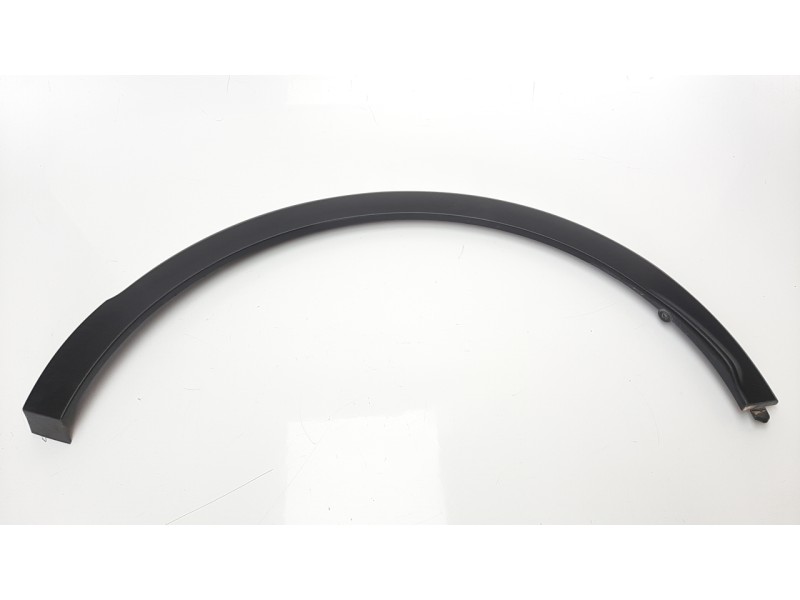 Recambio de aletin trasero izquierdo para renault captur 0.9 energy referencia OEM IAM 788A38847R 107199737 RN7001584