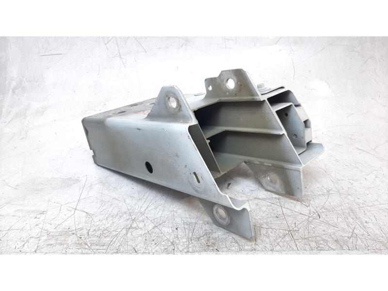 Recambio de punta chasis delantera para volvo v60 familiar 2.0 diesel cat referencia OEM IAM 31463044  