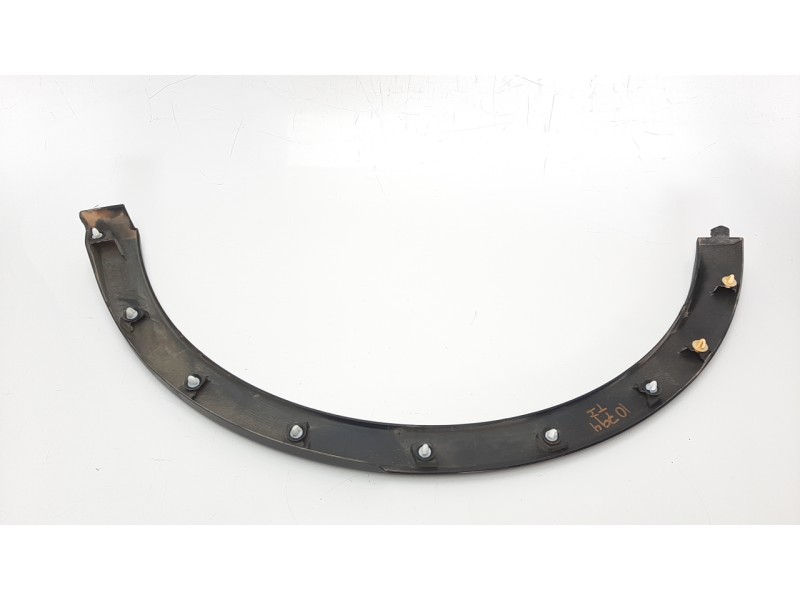 Recambio de aletin trasero izquierdo para renault captur 0.9 energy referencia OEM IAM 788A38847R 107199737 RN7001584