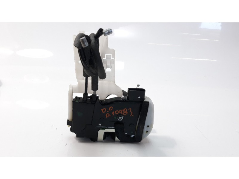 Recambio de cerradura puerta delantera derecha para hyundai ix35 1.7 crdi cat referencia OEM IAM 813202Y000  