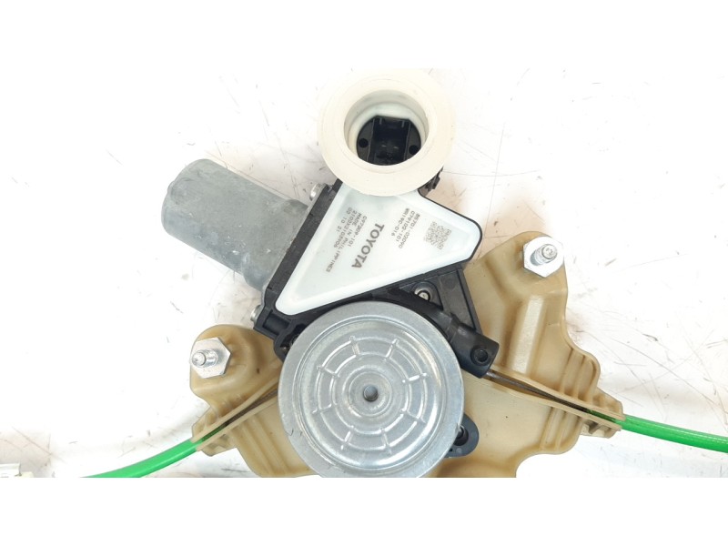 Recambio de elevalunas trasero izquierdo para toyota corolla (e21) referencia OEM IAM 6984002740  