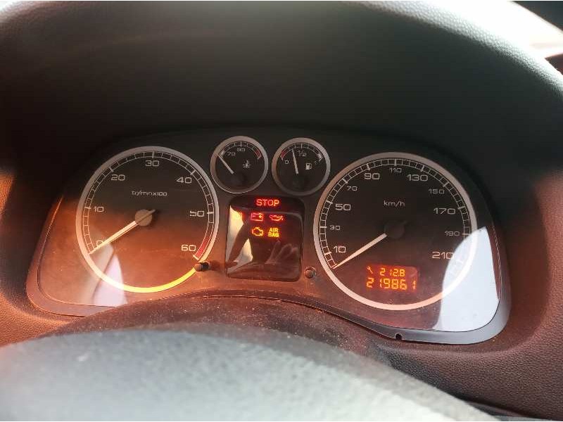 peugeot 307 (s1) del año 2004