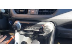 Recambio de mando climatizador para toyota rav4 hybrid 4x2 advance referencia OEM IAM 5590042610   2