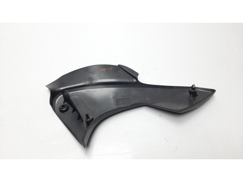 Recambio de moldura para honda cbf 600 f cbf600na referencia OEM IAM 83611MERR600  