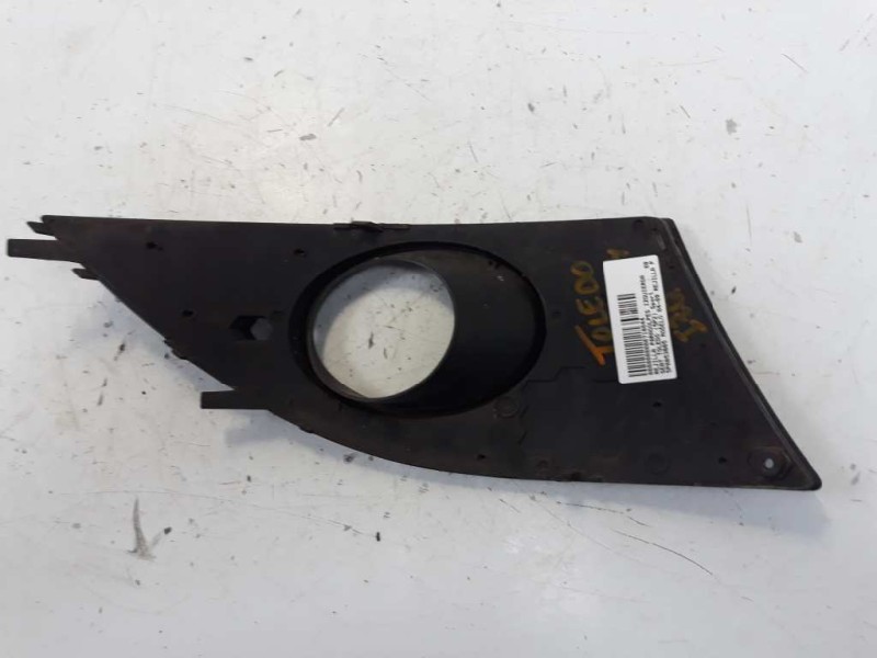 Recambio de rejilla paragolpes izquierda para seat toledo (5p2) sport referencia OEM IAM 5P0853665 107211916 