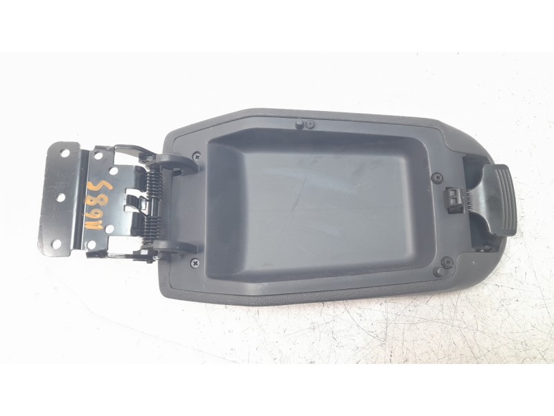 Recambio de apoyabrazos central para hyundai ioniq referencia OEM IAM 84660G2000  