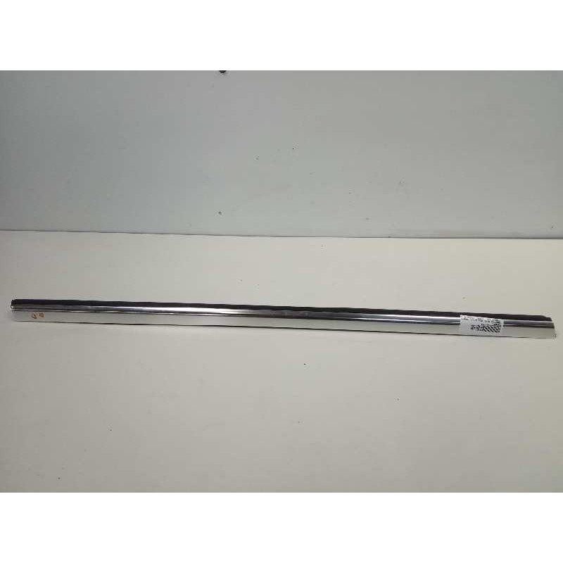 Recambio de moldura para mercedes-benz clase cla (w117) shooting brake cla 200 d (117.908) referencia OEM IAM   