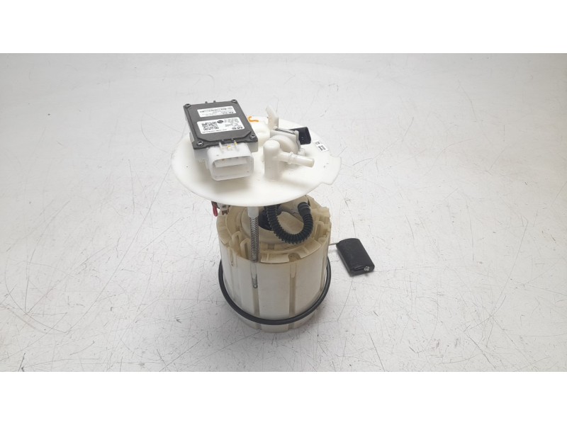 Recambio de bomba combustible para hyundai ioniq referencia OEM IAM 31110G2100  