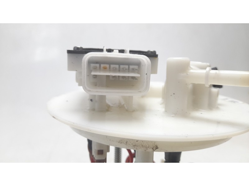 Recambio de bomba combustible para hyundai ioniq referencia OEM IAM 31110G2100  