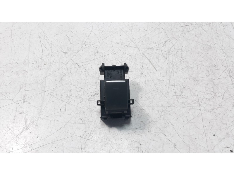 Recambio de mando elevalunas trasero izquierdo para toyota corolla (e21) referencia OEM IAM 8481002250  