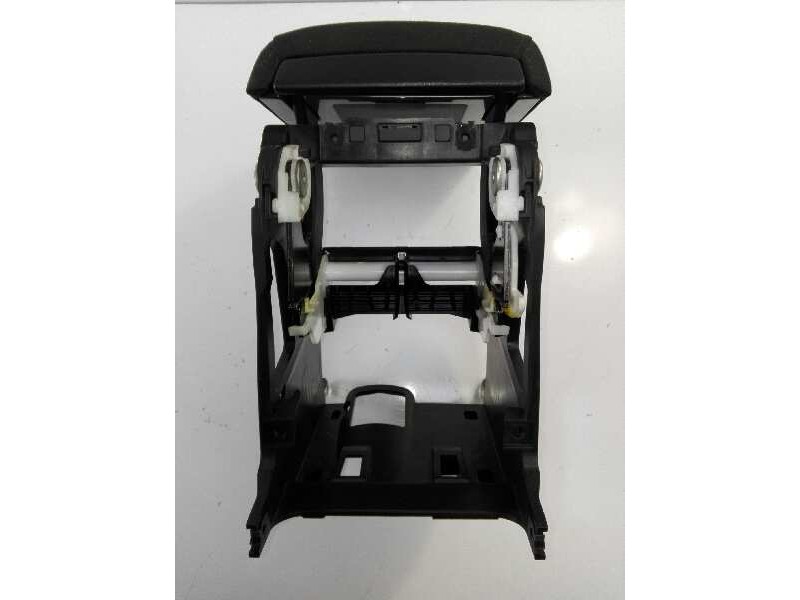 Recambio de apoyabrazos central para skoda octavia combi (5e5) ambition referencia OEM IAM 5E0964207  