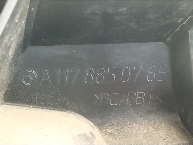 Recambio de molduras traseras para mercedes-benz clase cla (w117) shooting brake cla 200 d (117.908) referencia OEM IAM A1178850