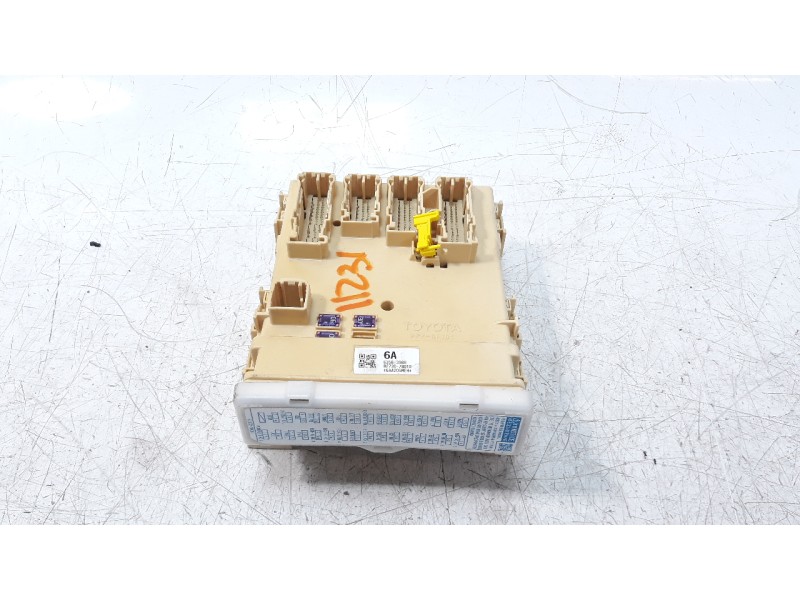 Recambio de caja reles / fusibles para lexus nx 2.5 16v cat (híbrido) referencia OEM IAM 8273078010  