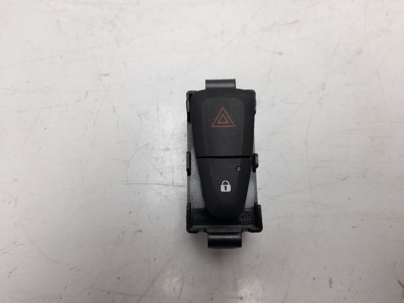 Recambio de warning para dacia sandero 1.5 dci diesel fap cat referencia OEM IAM E3160101  