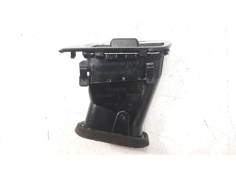 Recambio de rejilla aireadora para volkswagen golf vii lim. 1.6 tdi dpf referencia OEM IAM 5G1818703  
