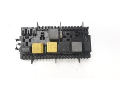 CAJA RELES / FUSIBLES A2469067100 A2469067100 