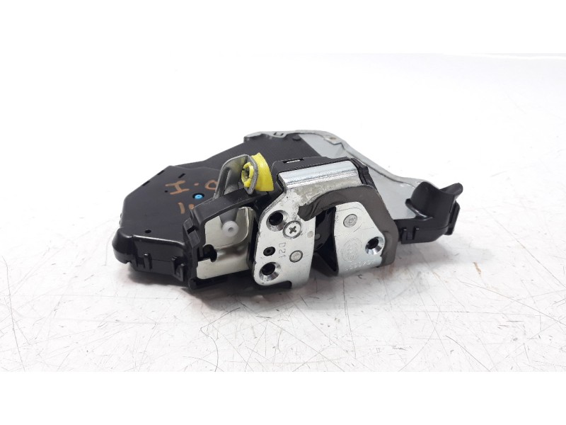 Recambio de cerradura puerta delantera izquierda para lexus nx 2.5 16v cat (híbrido) referencia OEM IAM 6904078010  